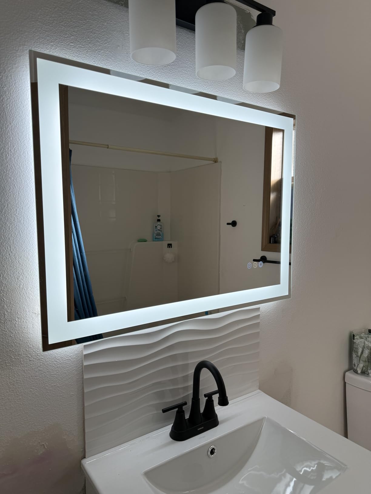 24x32 LED Bathroom Mirror, 6000LM, Separate Front and Back Lights | Shatter-Resistant Tempered Glass, Auto-Off Defogger, 3 Color Modes, Smooth Dimming, Smart Memory Setting customer photo 1