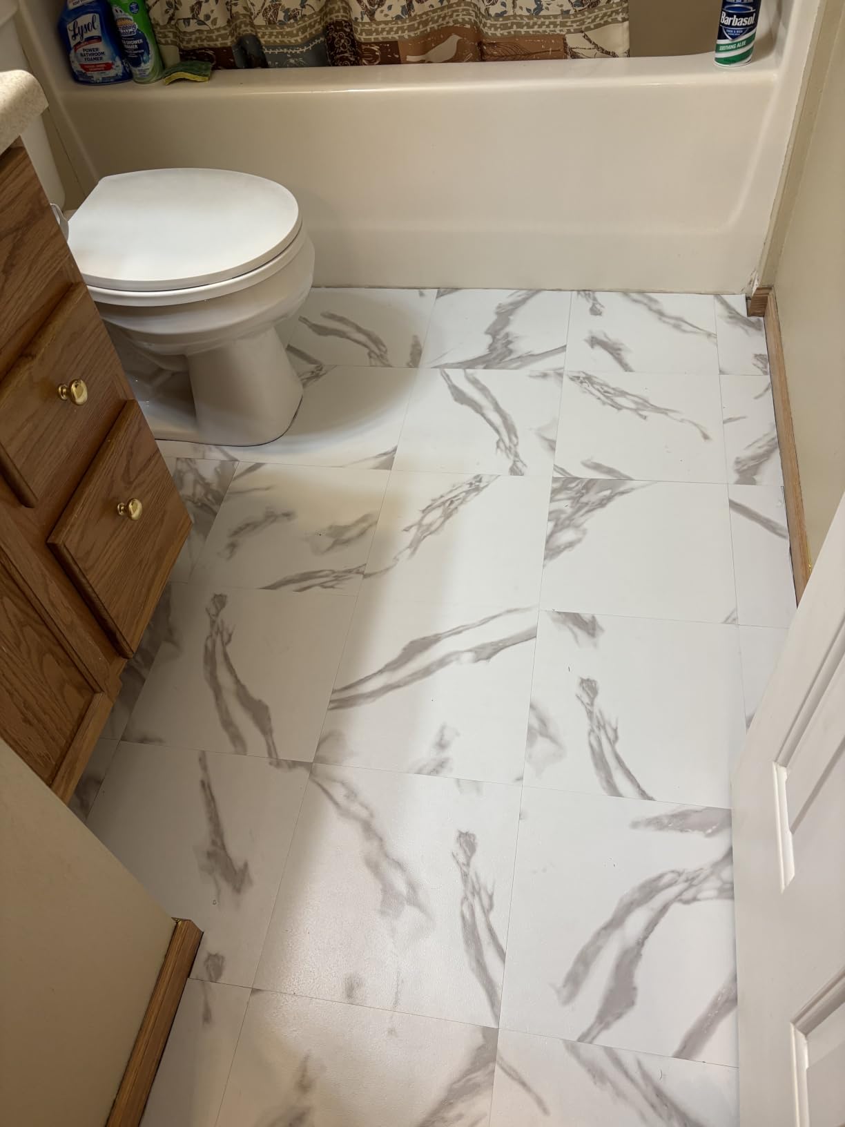 VallisCo 30-Piece Peel and Stick Floor Tiles, 12x12 Covers 30 Sq. Ft. Waterproof Vinyl Flooring, Renter-Friendly Self-Adhesive Floor Stickers for Kitchen, Bathroom, Basement & Home DIY Marble Pattern customer photo 2