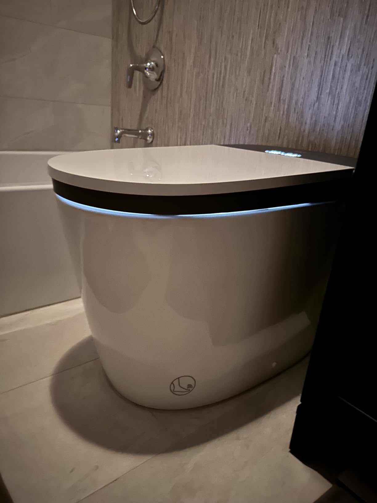 EPLO Smart Toilet Bidet with Auto Open Close, 1000 Gram MaP Flush Score, Foam Dispenser, ADA Comfort Height, Moving Dryer, Auto Flush, Heated Seat, One Piece Elongated Toilet with Tank Built in U8MAX customer photo 1