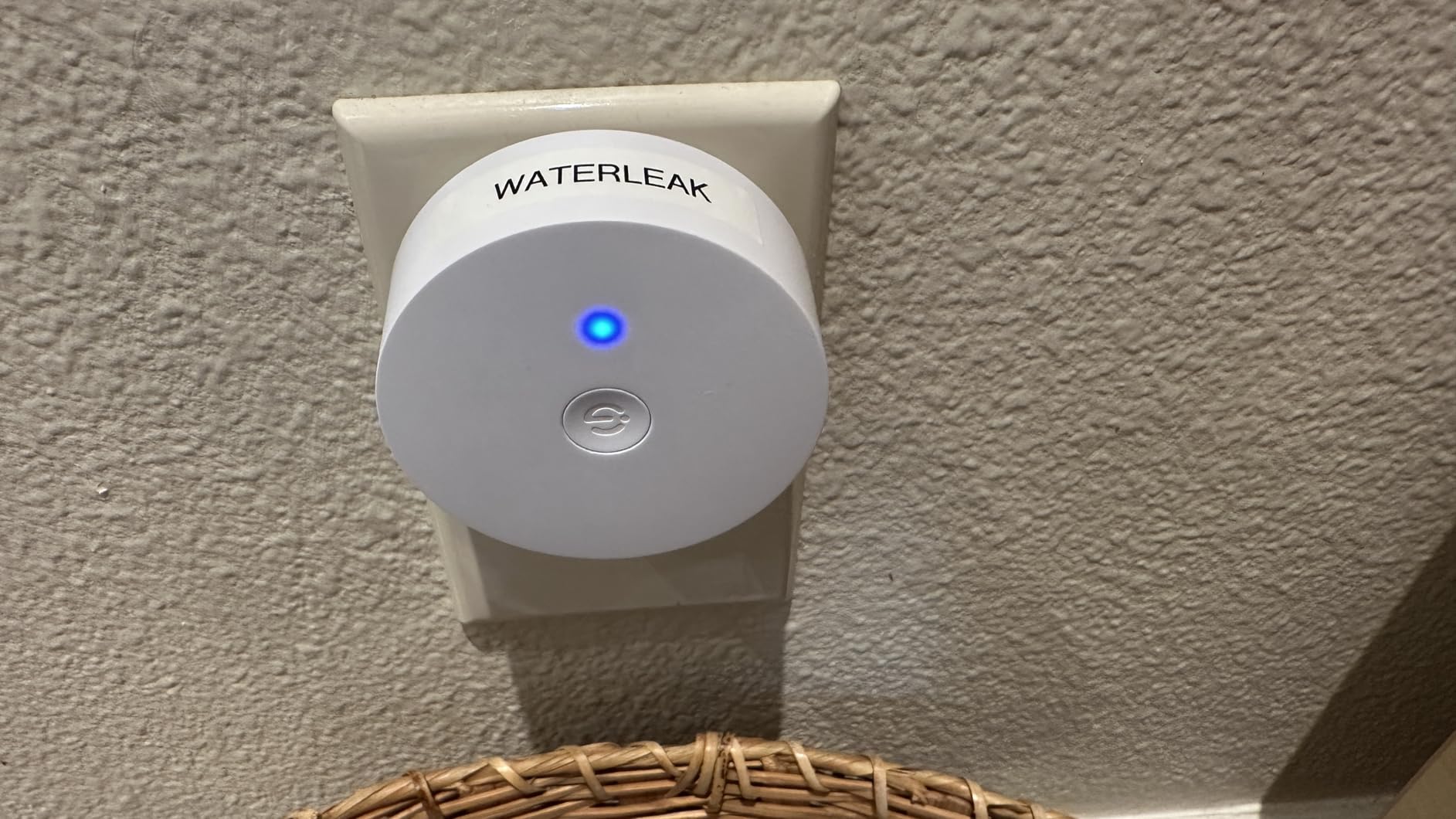 GoveeLife Upgraded Smart Water Leak Detector 1s with High Alarm, 3 Pack | 1804ft Ultra-Long Range, WiFi Water Sensor with SMS/Email/APP Push, 5Yr Battery Life,IP67, Suit for Home, Basement, Kitchen customer photo 2