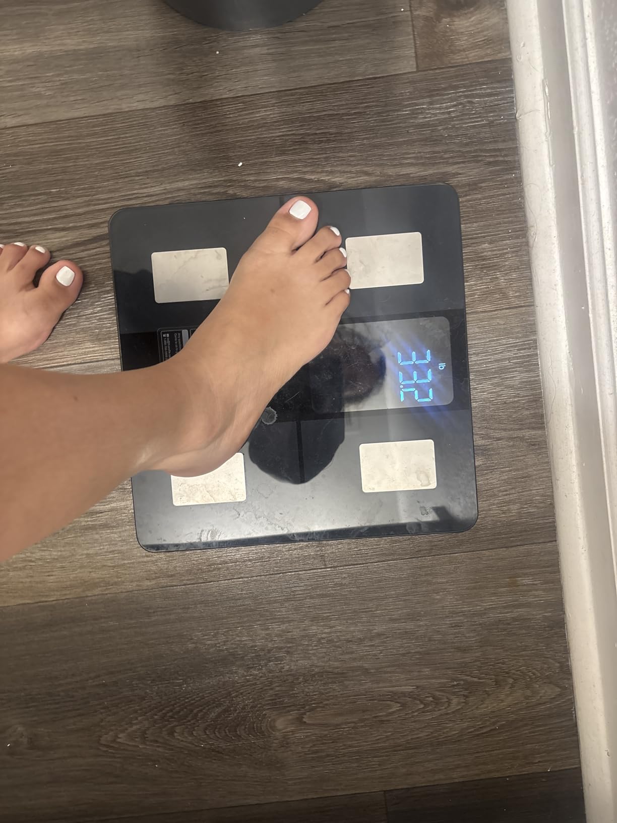 GE Scale for Body Weight, Body Fat, BMI, Muscle Mass, Smart Bathroom Scales with 14 Body Composition Metrics with Large Display, Accurate Bluetooth Weighing Machine with Fitness App, 400 lbs, Black customer photo 2