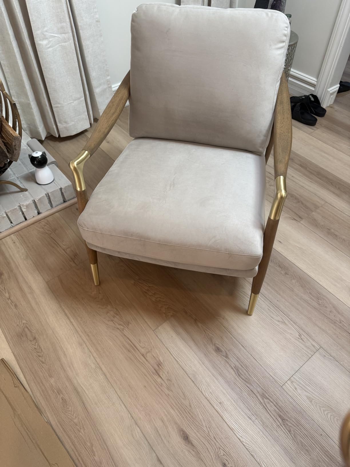 Modway Langford Stain-Resistant Performance Velvet Armchair - Mid Century Modern Velvet Chair with Wood Frame - Upholstered Accent Chair for Living Room or Bedroom customer photo 2