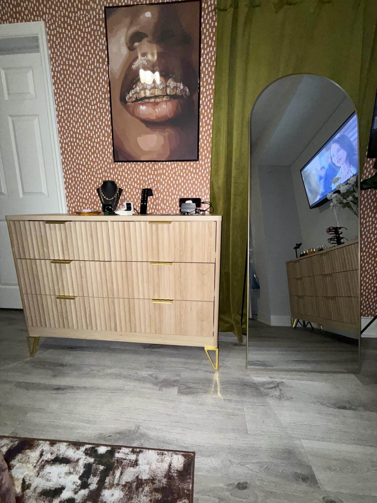 TEENFON Fluted 6 Drawer Dresser for Bedroom, Wide Modern Chest of Drawers, Natural customer photo 2