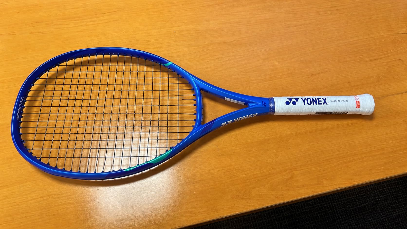 YONEX Unisex EZONE 100 Blast Blue Racquet | Powerful 16x19 Strings Arm-Friendly Graphite Racket for Advanced Tennis Players customer photo 1
