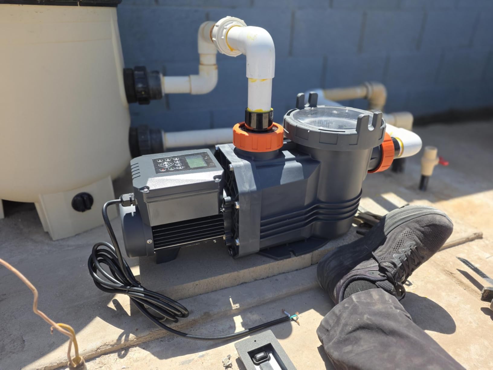 1.8 HP Variable Speed Pool Pump for Above & Inground Pools, Up to 9114 GPH, 220V Inverter Pool Pump with Permanent Magnet Motor, Energy Efficient, Saltwater Compatible customer photo 2