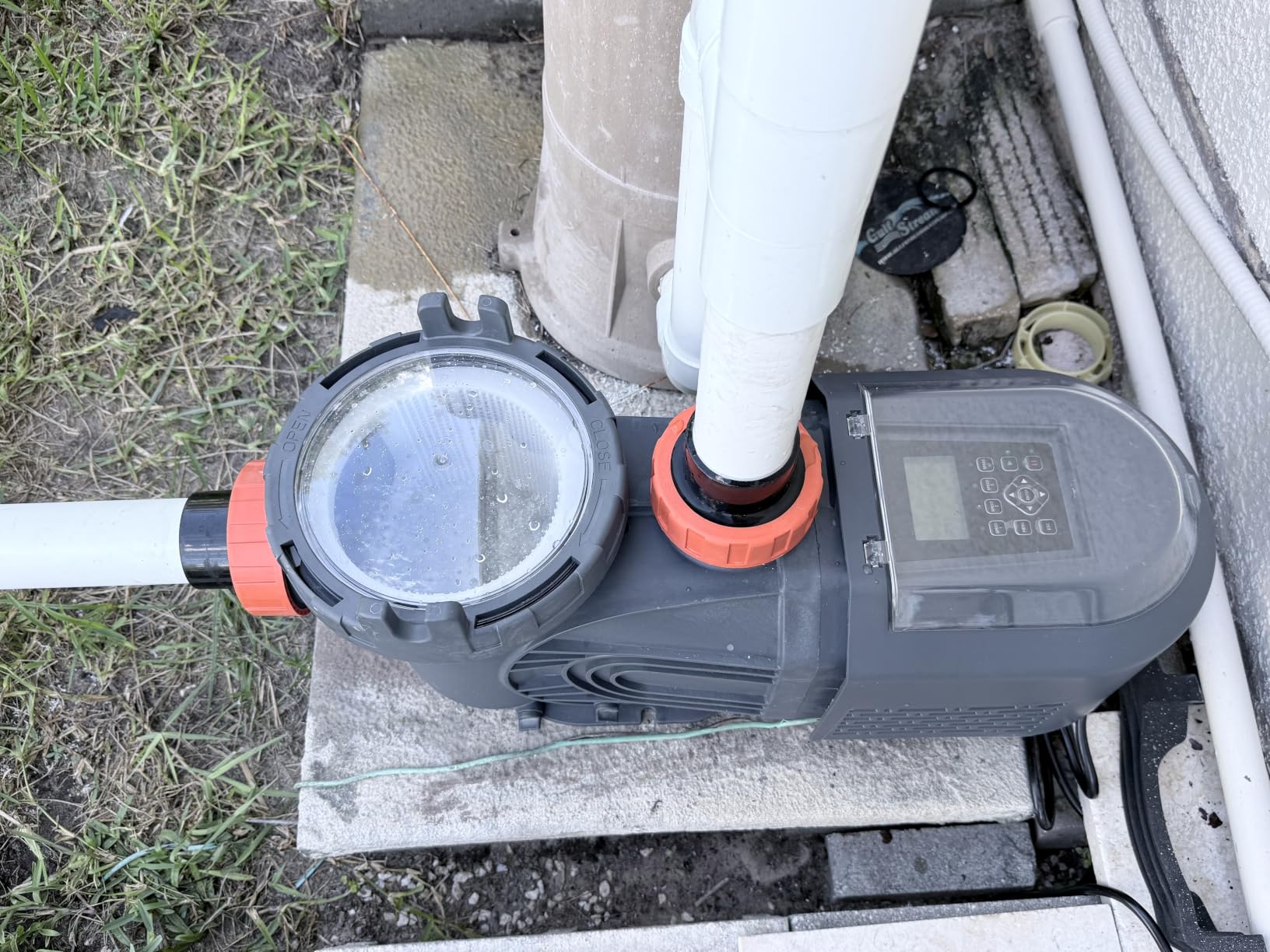 Variable Speed Pool Pump Inground, 2.5HP, 10567GPH High Flow Energy Efficient Pool Pump for Above Ground Pool, Programmable Timer, Rain Cover, 220V, Large Filter Basket customer photo 1