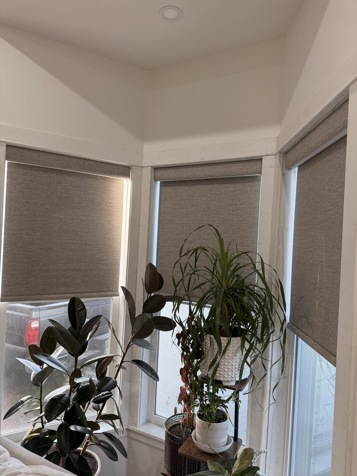 Persilux Smart Motorized Blinds with Remote, No Drill Automatic Roller Shades for Indoor Windows, Blackout Linen Fabric, Electric Blinds for Windows, Linen Beige, Custom Size customer photo 2