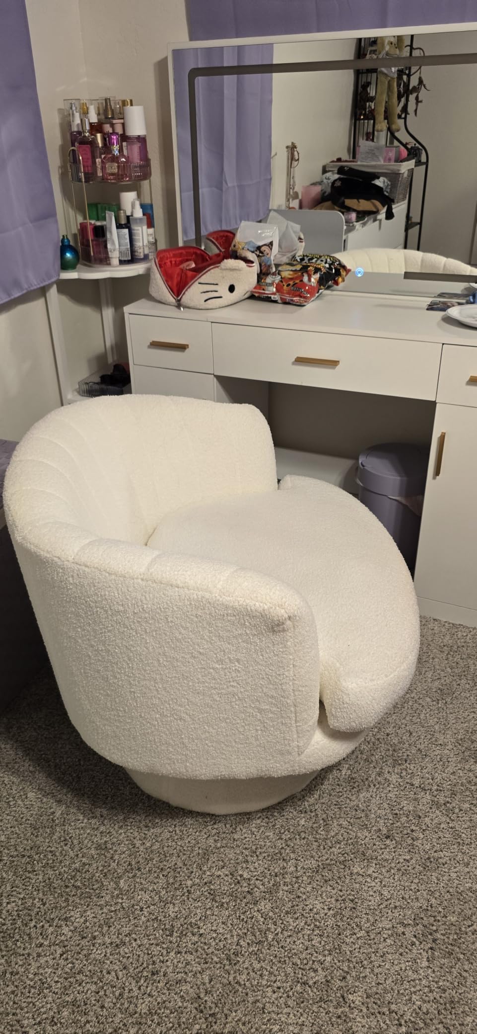 CANMOV Swivel Accent Chair with Armrest, Modern 360 Degree Swivel Barrel Chair with Curve Back and Soft Cushion, Comfy Round Sherpa Teddy Armchair Single Sofa for Living Room, Bedroom, Waiting Room, Beige customer photo 1