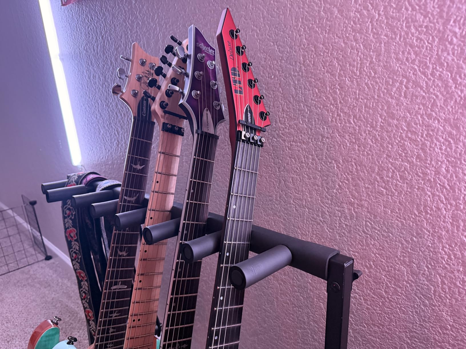Gator Rok-It Multi Guitar Stand Rack with Folding Design, Holds up to 10 Electric or Acoustic Guitars (RI-GTR-RACK10) customer photo 1