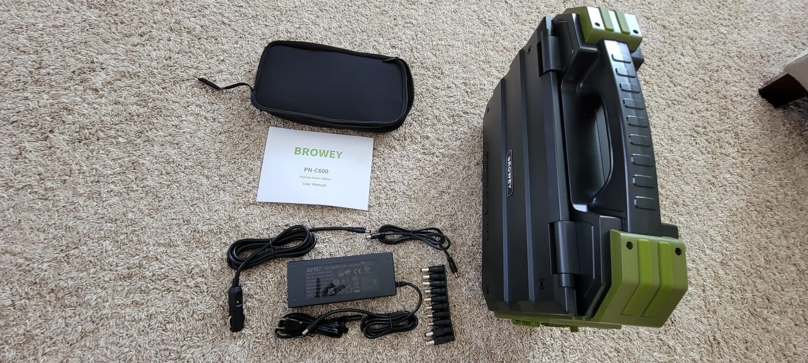 BROWEY 1600W (3200W Peak) Portable Power Station, 1024Wh LiFePO4 Battery with Built-in Solar Panel, 100W USB-C PD, Solar Generator for Camping, RV, Home Backup, Emergency customer photo 1