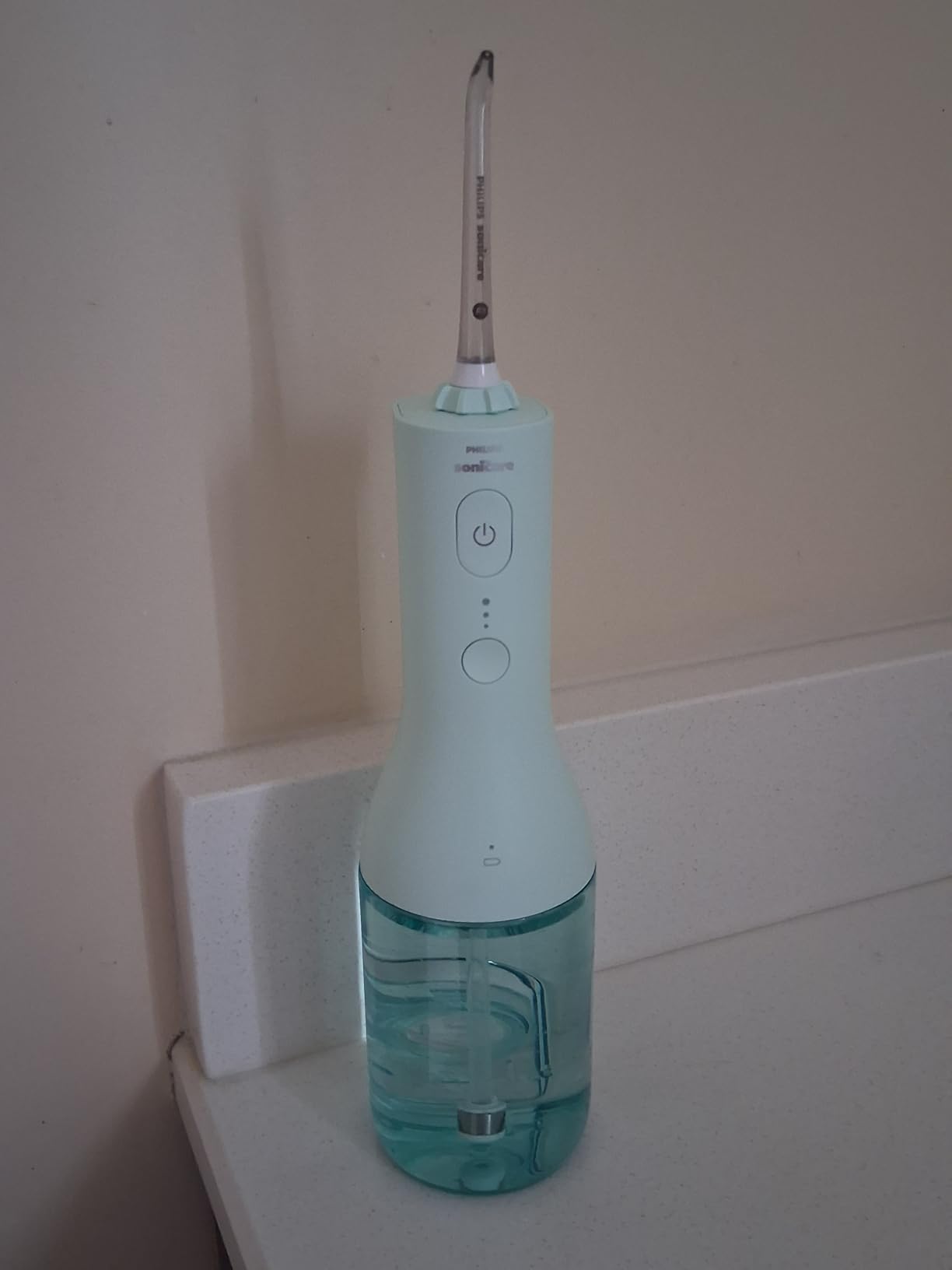 Philips Sonicare Water Flosser Cordless - Rechargeable Power Dental Waterflosser for Teeth, Portable Oral Irrigator with 3 Intensity Settings, 360 Rotating Nozzle - Mint customer photo 1