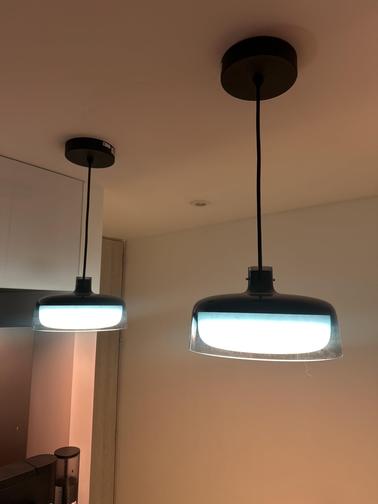 Govee Pendant Lights for Kitchen Island, Three-Layer RGBIC Smart Lighting | 1300LM, Works with Matter & Alexa, 2700K-6500K Dimmable Black Hanging Light Fixture, Adjustable Height for Dining Room customer photo 1