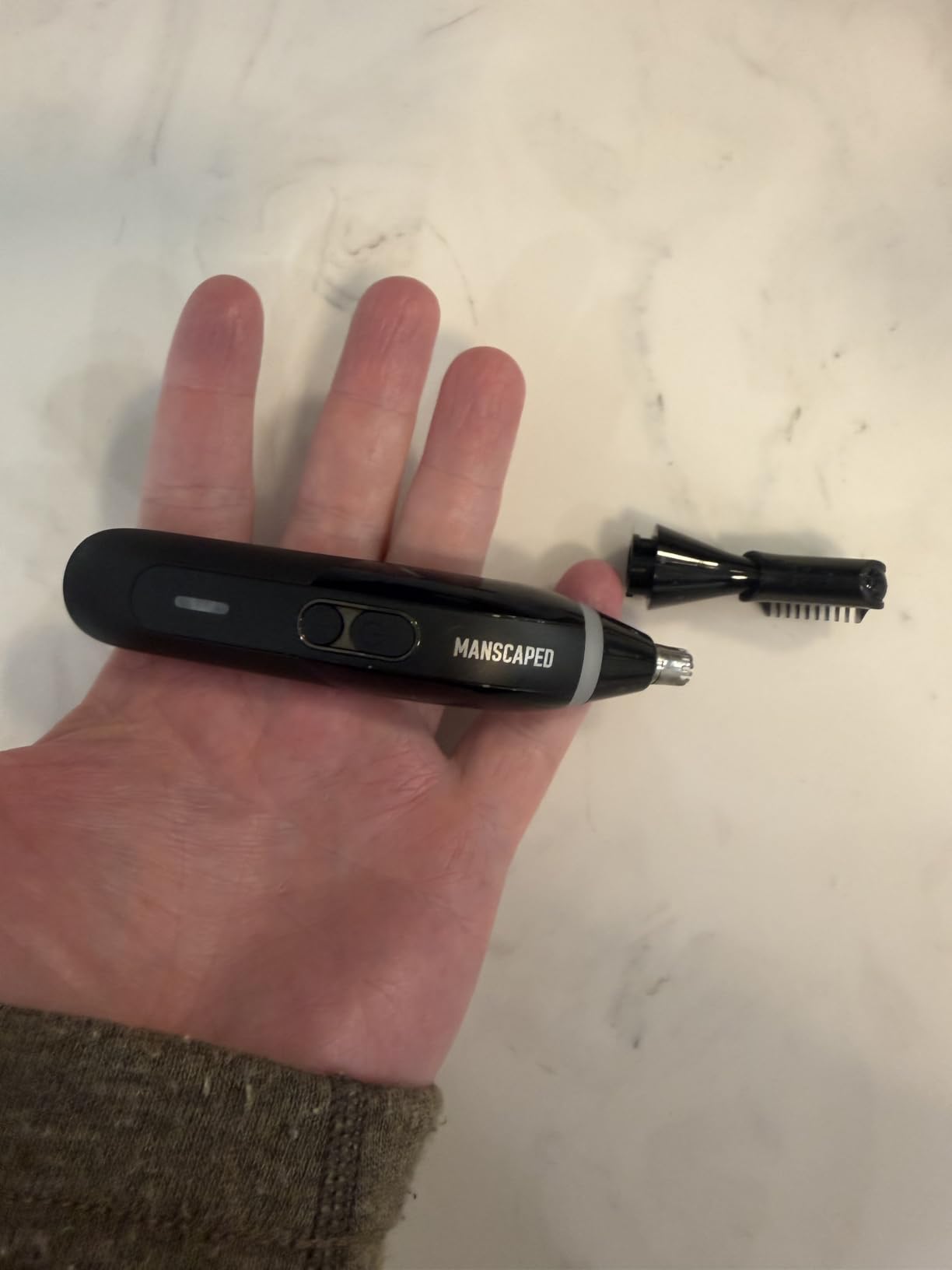 MANSCAPED Weed Whacker 3.0 PRO - Men's Electric Nose, Ear & Eyebrow Hair Trimmer with SkinSafe Dual-Head System, LED Spotlight, Waterproof, Rechargeable, Travel Lock, Eyebrow Comb Attachment customer photo 2