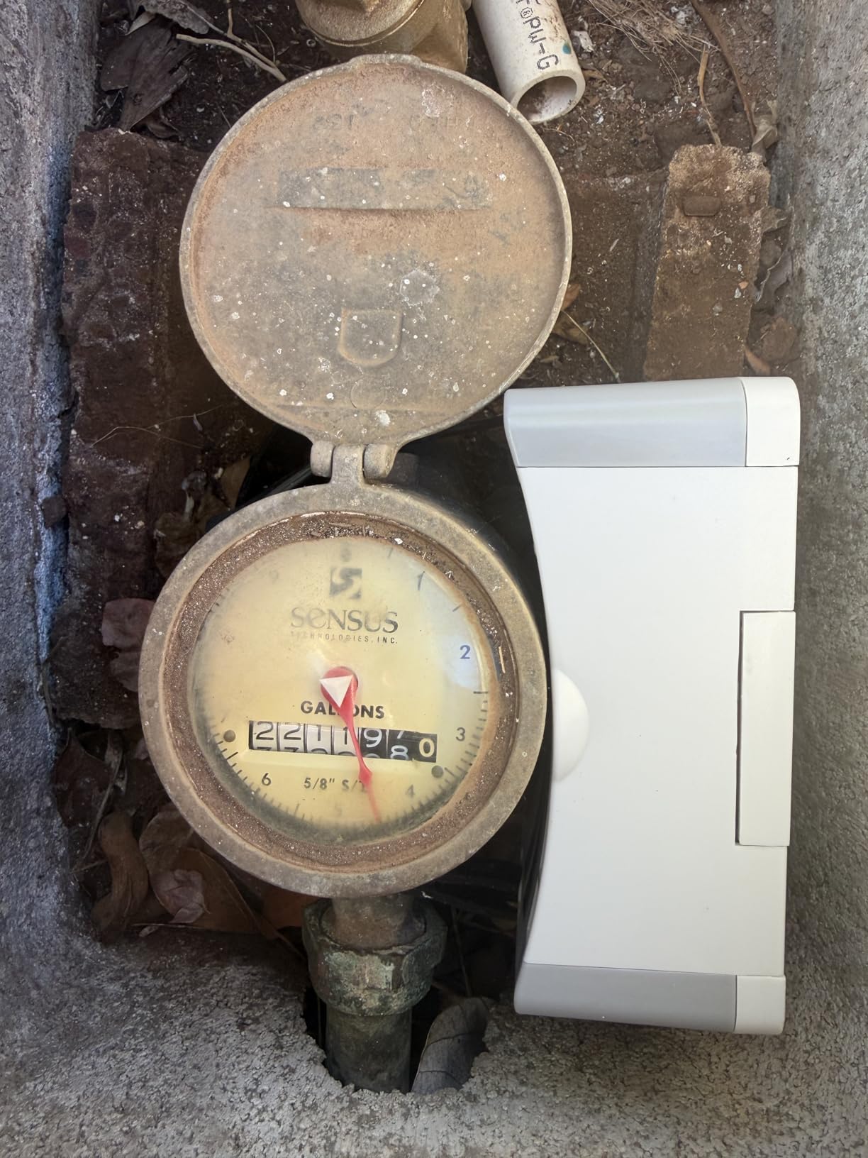 Flume F2X Smart Home Water Monitor and Leak Detector (Newest Model) - Real-Time Water Usage Tracking, Indoor/Outdoor Leak Alerts, Irrigation & Sprinkler Monitoring, Easy No-Plumbing Installation customer photo 2