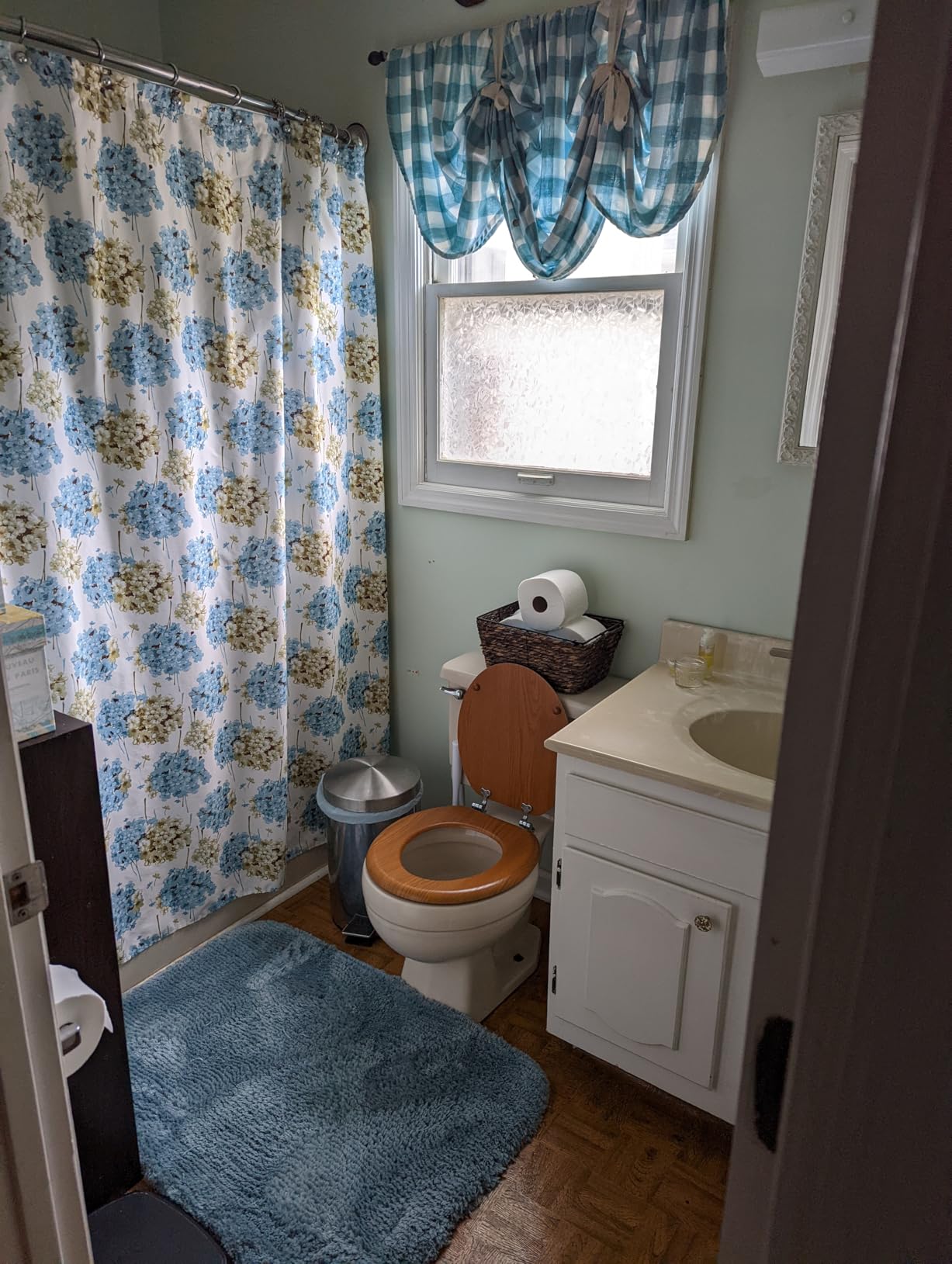 Gerber Viper Force Elongated Two-Piece Toilet, Soft-Close Seat, White | Strong flush clears the bowl every time | Seat lifts off in seconds for easy cleaning | Tool-free install kit included customer photo 1