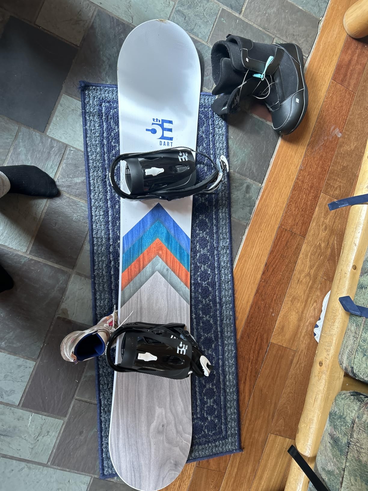 Men's Freestyle All-Mountain Twin Snowboard | Designed for Beginner and Intermediate Riders, Flex 2/10, Easy to Ride, Compatible with Most Bindings, Wide Sizes Available customer photo 1