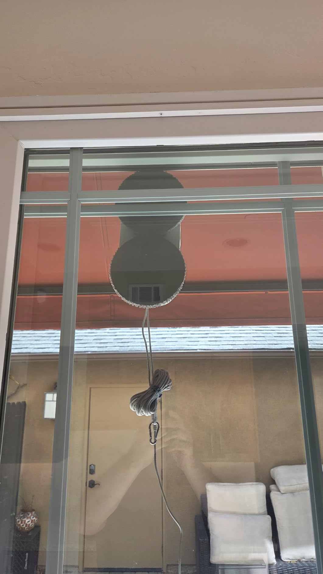FMART T11 Window Cleaning Robot with 4 Ultrasonic Water Sprays, 5300Pa Strong Suction, under 60dB Ultra-Quiet, 60mm Slim Window Robot, SLAM 4.0 AI Path Planning, Anti-Drop & 50min UPS Protection customer photo 1