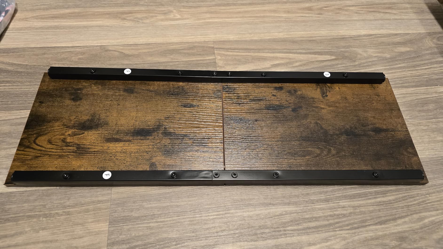 Simple Trending Console Table, 32