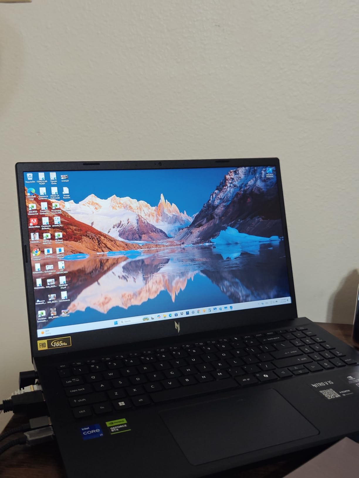 Acer Nitro V 15in Gaming Laptop ANV15-52-73D8 i7-13620H 16GB RAM 1TB SSD | FHD IPS 165Hz display, NVIDIA RTX 5060 graphics, WiFi 6, backlit keyboard, Windows 11 Home, dual fan cooling design customer photo 1
