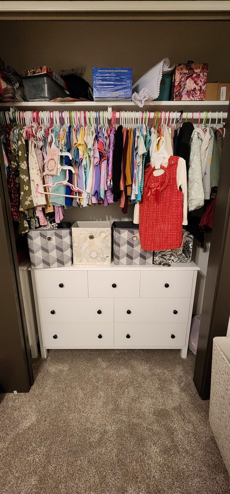 HOUROM Walnut Dresser for Bedroom, 63