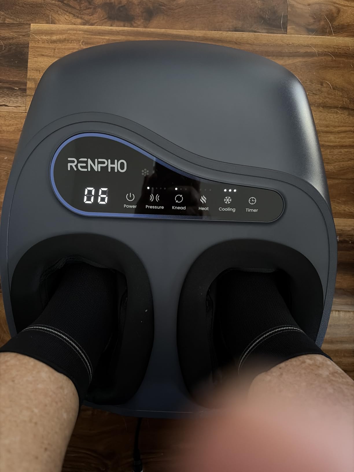 RENPHO Thermacool 2-in-1 Foot Massager with Heat & Cold, FSA Eligible HSA Store Eligible Items, 3 Kneading & 5 Compression for Neuropathy and Plantar Fasciitis, Gifts for Men, Up to Men's US Size 13 customer photo 2