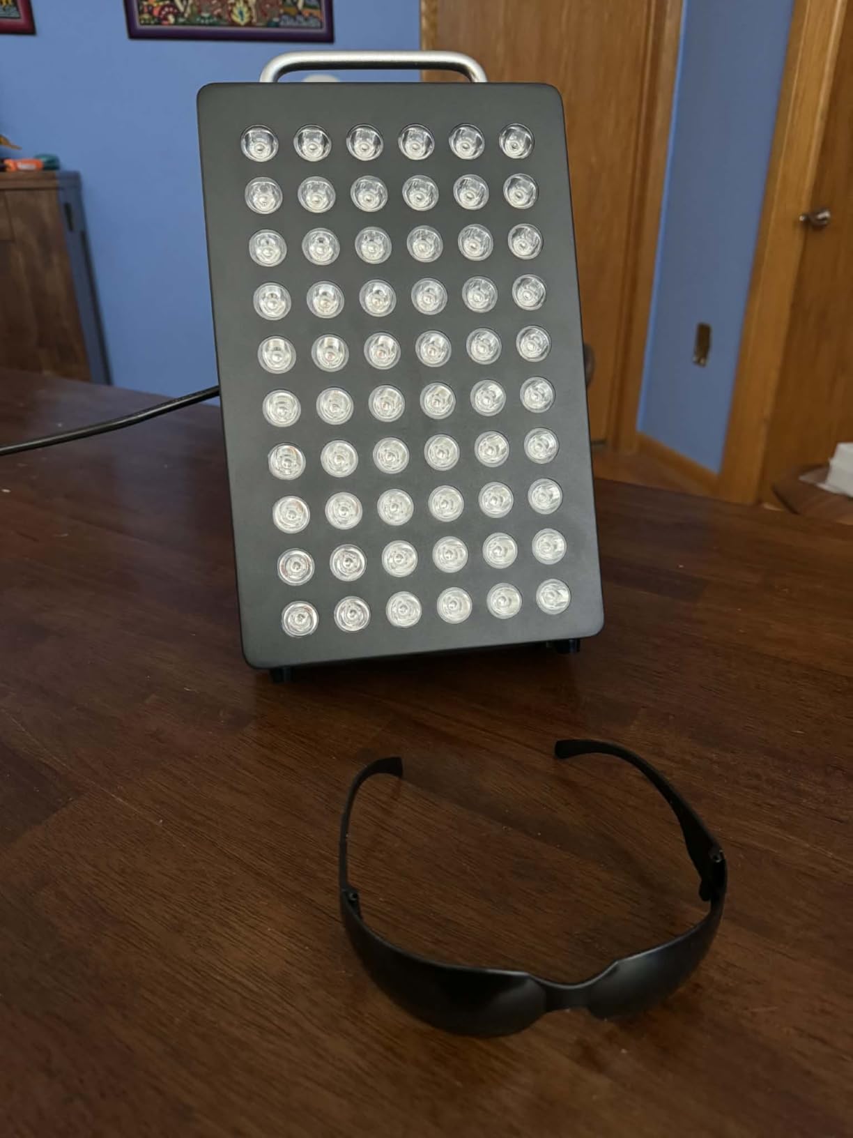 Red Light Therapy Panel, with 660nm & 850nm Near-Infrared Light - 300W High-Power Red Light Panel for Face & Body, Supports Skin Care, Pain Relief, and Muscle Recovery (Black) | 60 Dual-Chip LEDs, 9 Pulse Modes, LCD Touch Screen, Flicker-Free customer photo 1