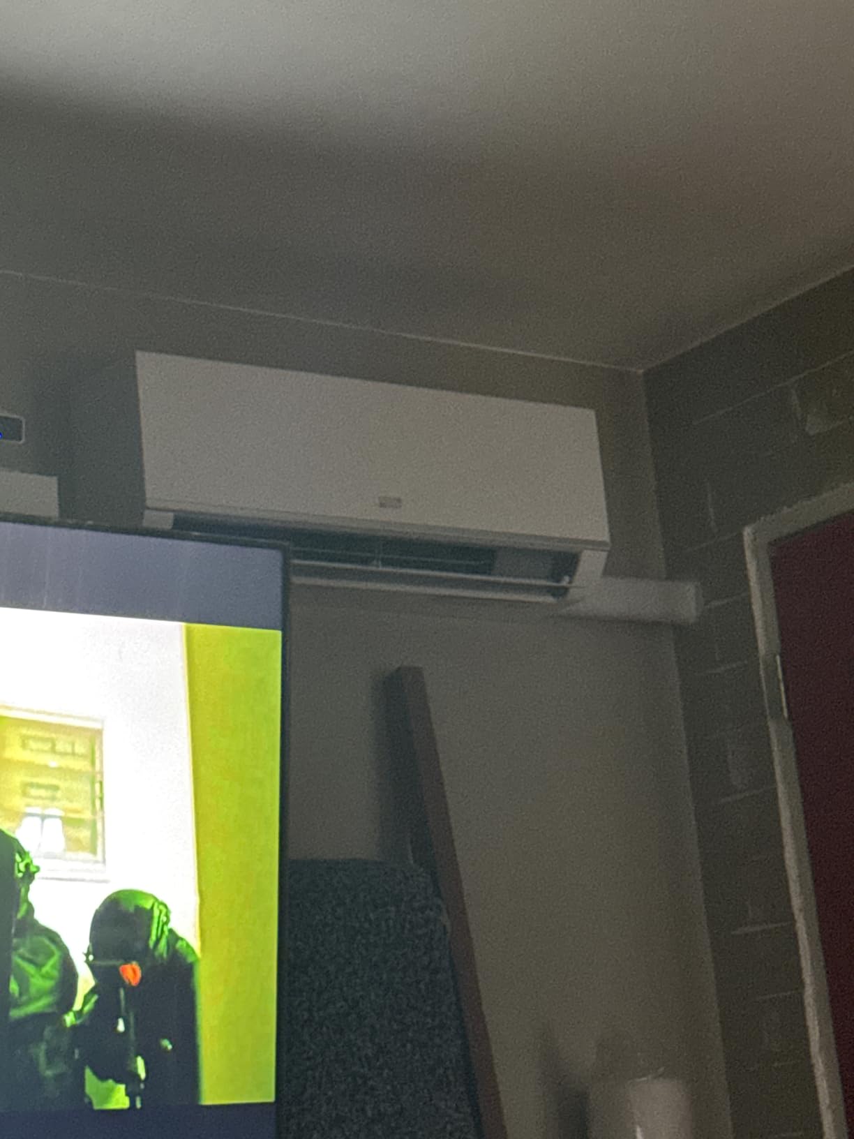 COSTWAY 20K Dual 2 Zone Mini Split AC/Heating System customer photo 1