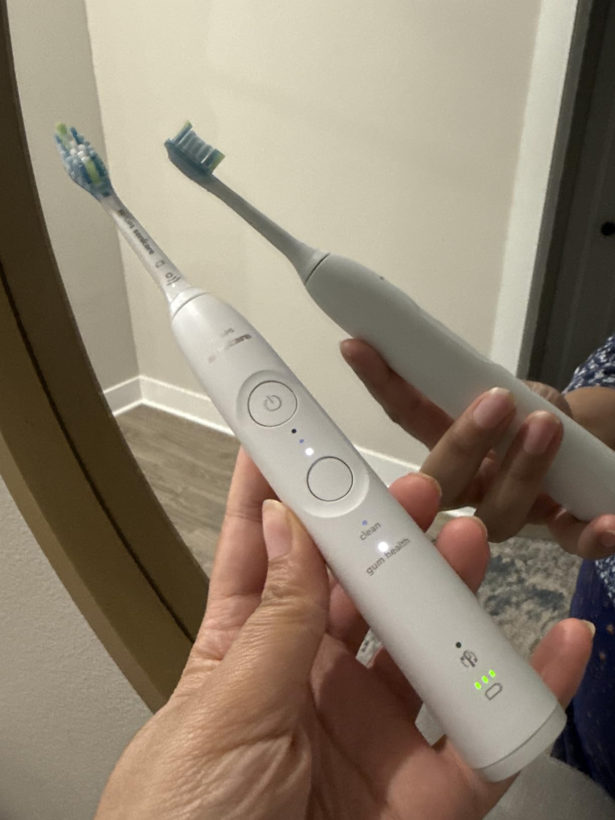 Philips Sonicare 5950 Series Electric Toothbrush, with Pressure Sensor, for Sensitive Gums, 6 Brushing Settings, SmarTimer, BrushPacer, 21-Day Runtime, Travel Case, Black, HX7131/03 customer photo 1
