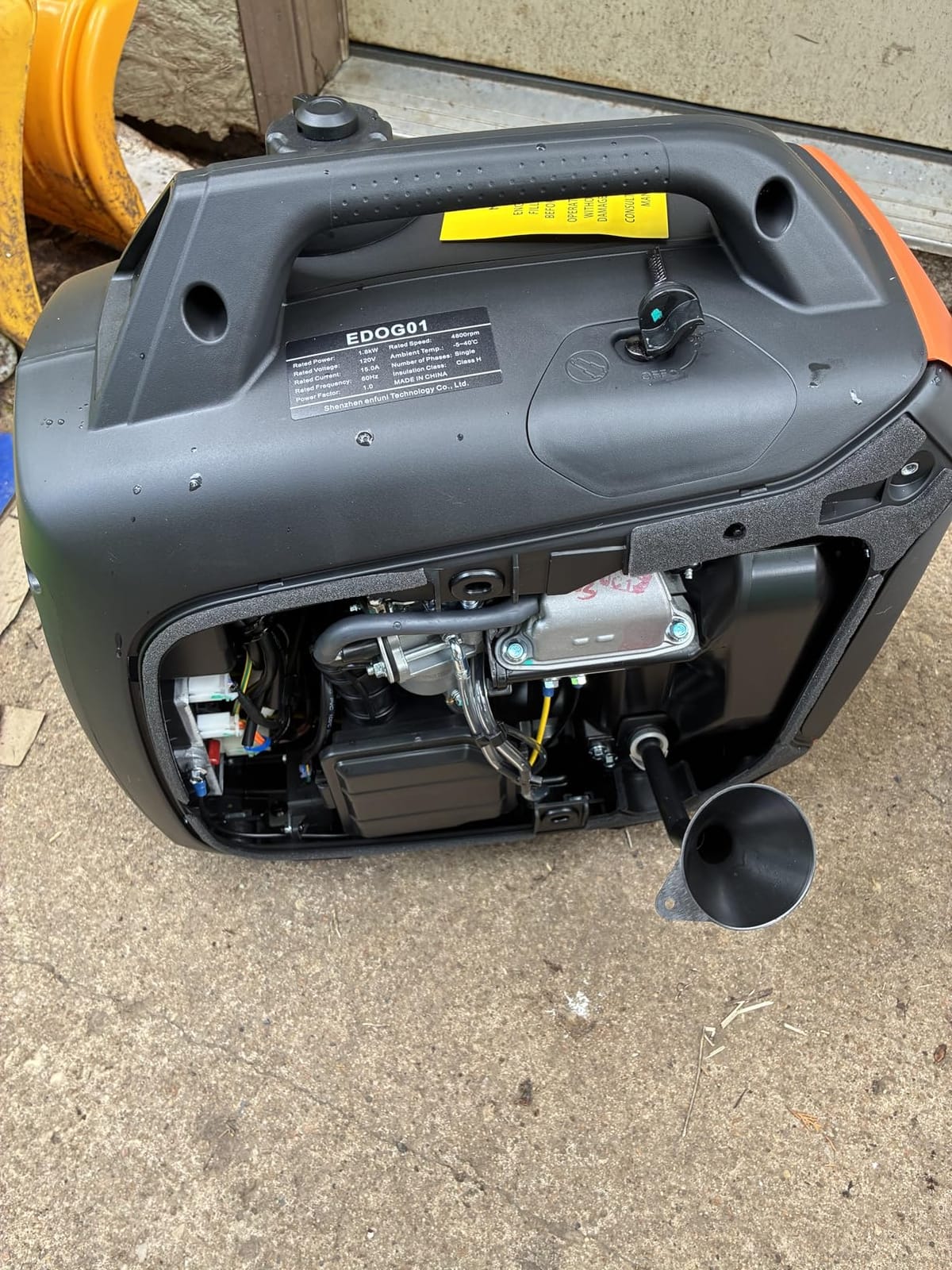Oxseryn 2800-Watts Portable Inverter Generator, Gas Generators for Home Use, Camping, Super Quiet Emergency Home Backup, with Fuel Shut Off, 1.1Gal Fuel Tank, 39Lbs, EPA Compliant customer photo 1