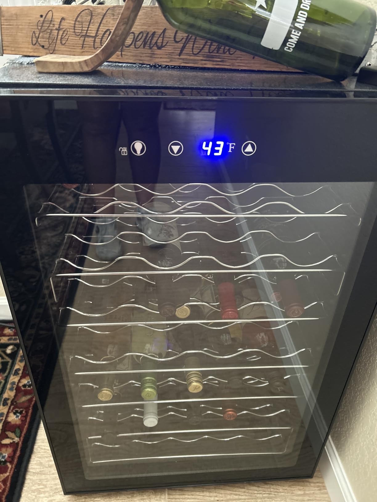 EUHOMY 18L Wine Fridge Mini Fridge, Freestanding Counter-top Wine Cooler | 40°F to 61°F, 4 Bottle and 6 Can, Compressor Cooling, Glass Door, Adjustable Shelves, LED Digital Temperature Control, Quiet customer photo 2