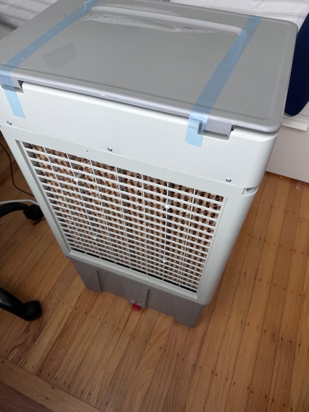 Swamp Cooler, 3600CFM Evaporative Cooler with 8 Gal Water Tank, 3 in 1 Portable Air Conditioners for Room No Window, 100° Swing, Remote, 7H Timer, 4 Ice Box for Home, Garage, Large, Outdoor, White customer photo 1