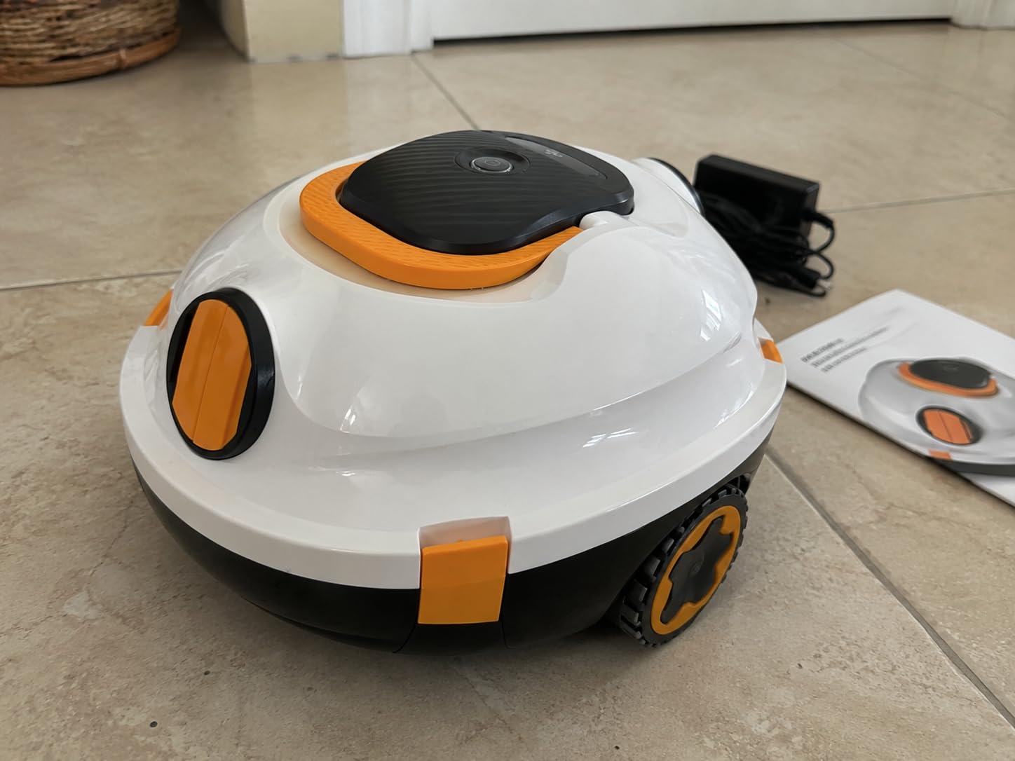 Y20 Robotic Pool Cleaner, Cordless Pool Vacuum for Above & Inground Pools | 150 Min Runtime | Powerful Dual Motors | Smart Navigation | Auto-Parking, Pool Vacuum Robot for Flat Pools up to 1300 Sq.Ft customer photo 2