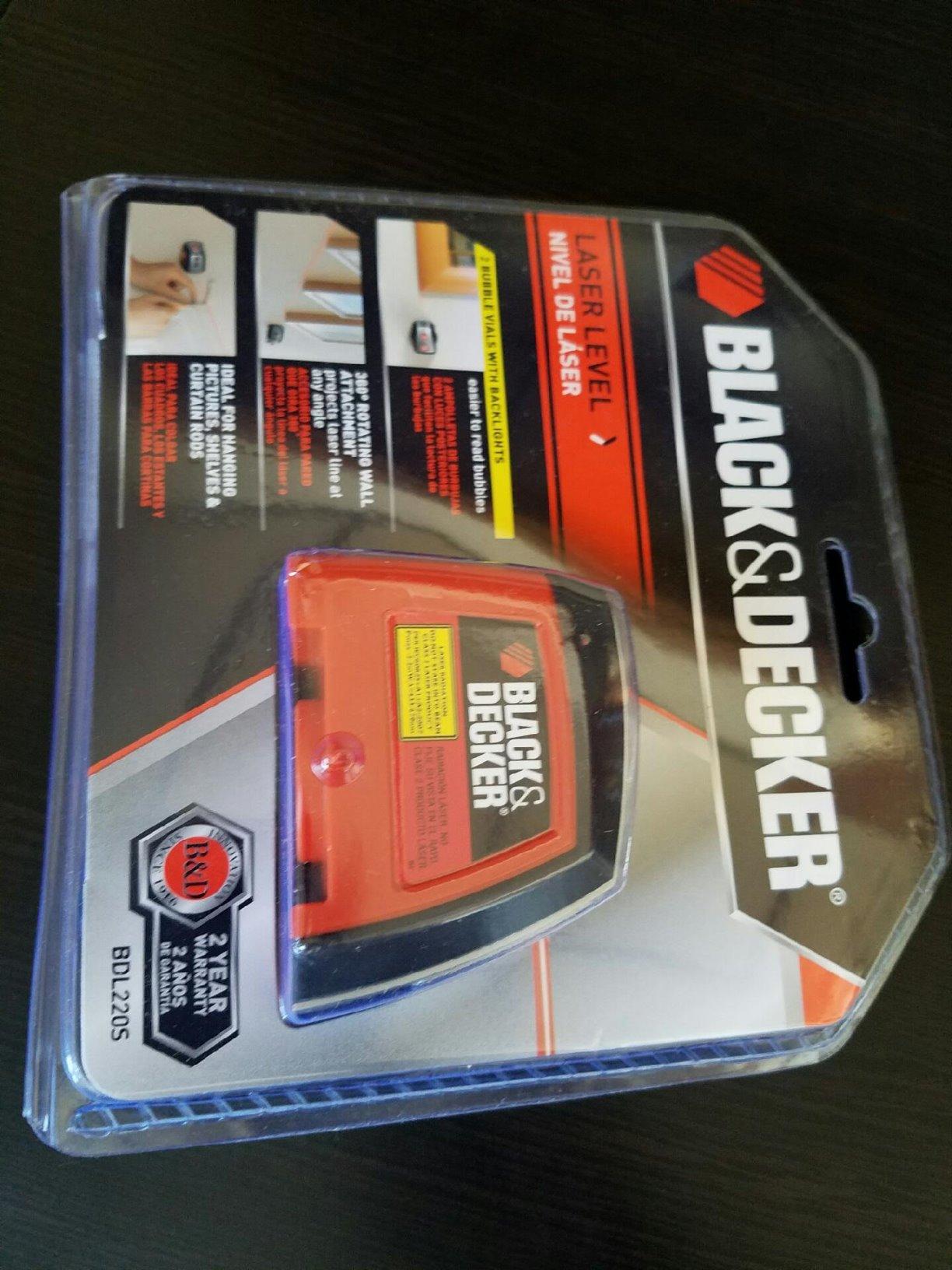 BLACK+DECKER Laser Level, Self-Leveling, 360 Degree Wall Attachment, AA Batteries Included (BDL220S), 7.25 x 7 x 2.5 inches customer photo 2