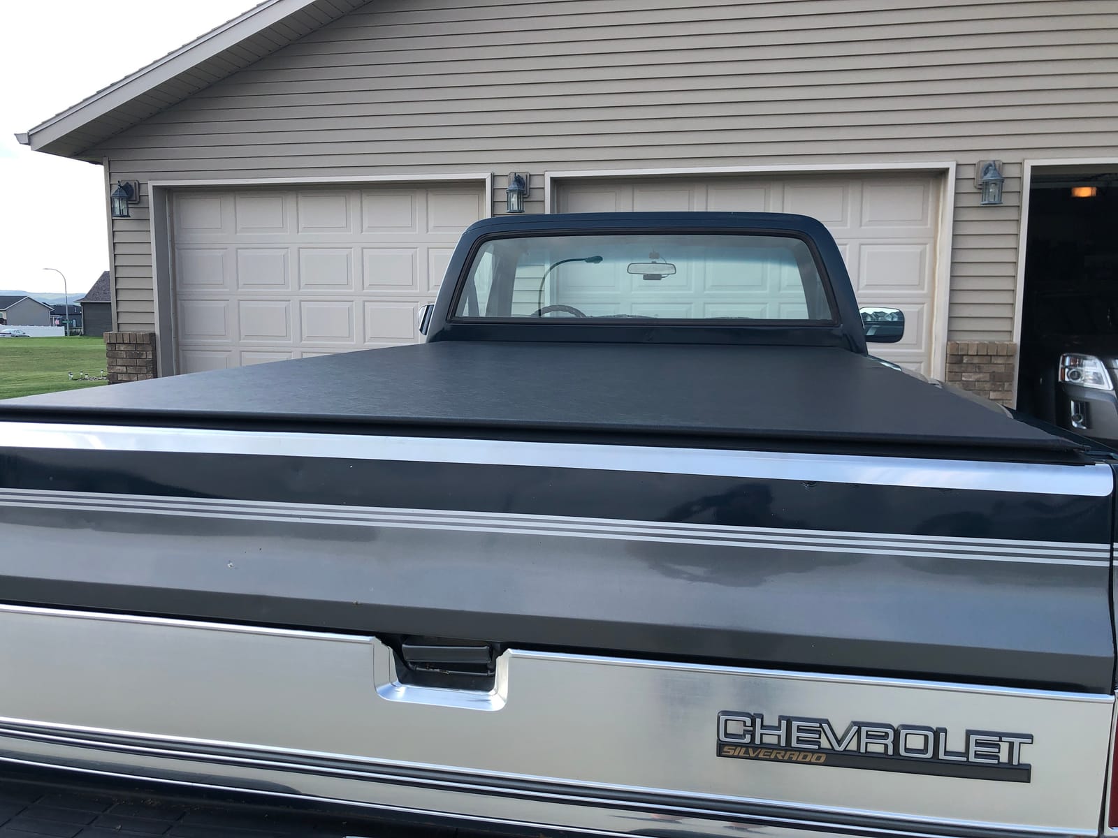 RealTruck TruXedo Lo Pro Soft Roll Up Truck Bed Tonneau Cover | 540601 | Fits 1973 - 1987 Chevy/GMC C/K Pickup 8' Bed (96