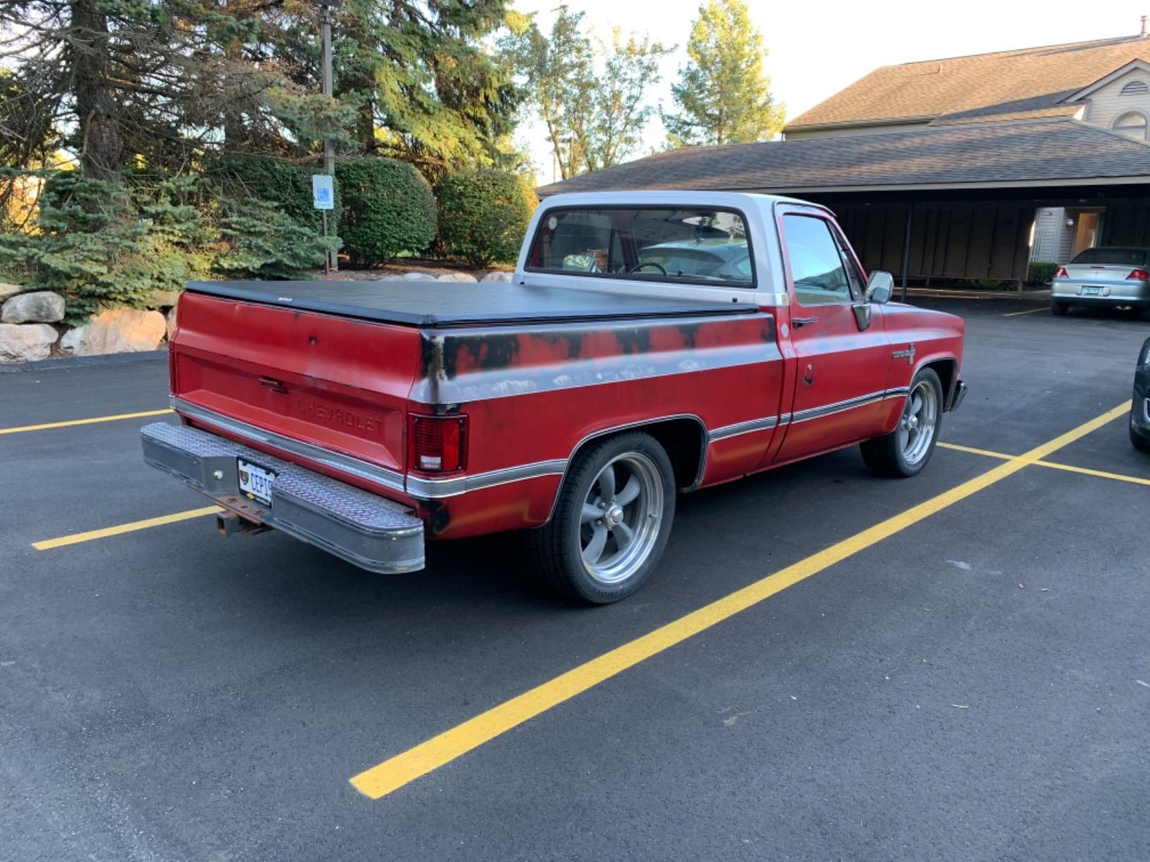 RealTruck TruXedo TruXport Soft Roll Up Truck Bed Tonneau Cover | 291601 | Fits 1973 - 1987 Chevy/GMC C/K Pickup 6' 6
