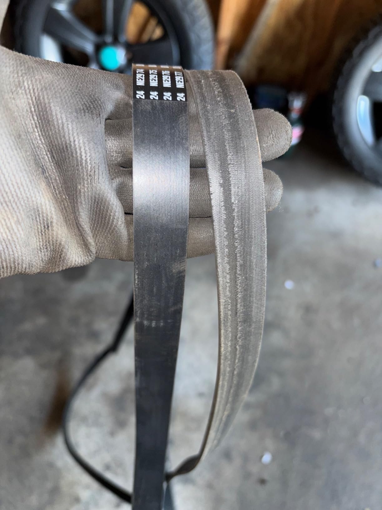 Bando USA 6PK2580 OEM Quality Serpentine Belt customer photo 2