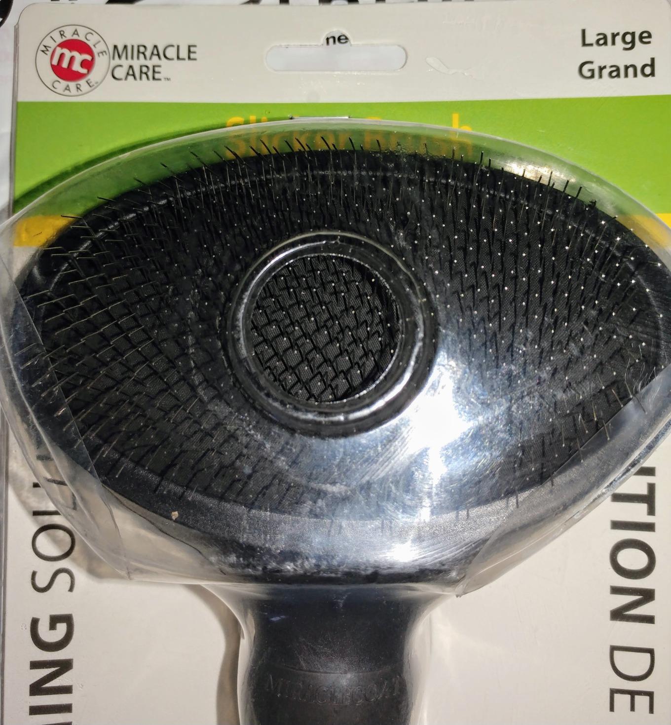 Miracle Care Large Slicker Brush for Large Dogs | Grooming Brush Removes Loose Undercoat, Reduce Shedding and Matting, Flexible Pins Protect Skin, Ergonomic & Cushioned Handle customer photo 1