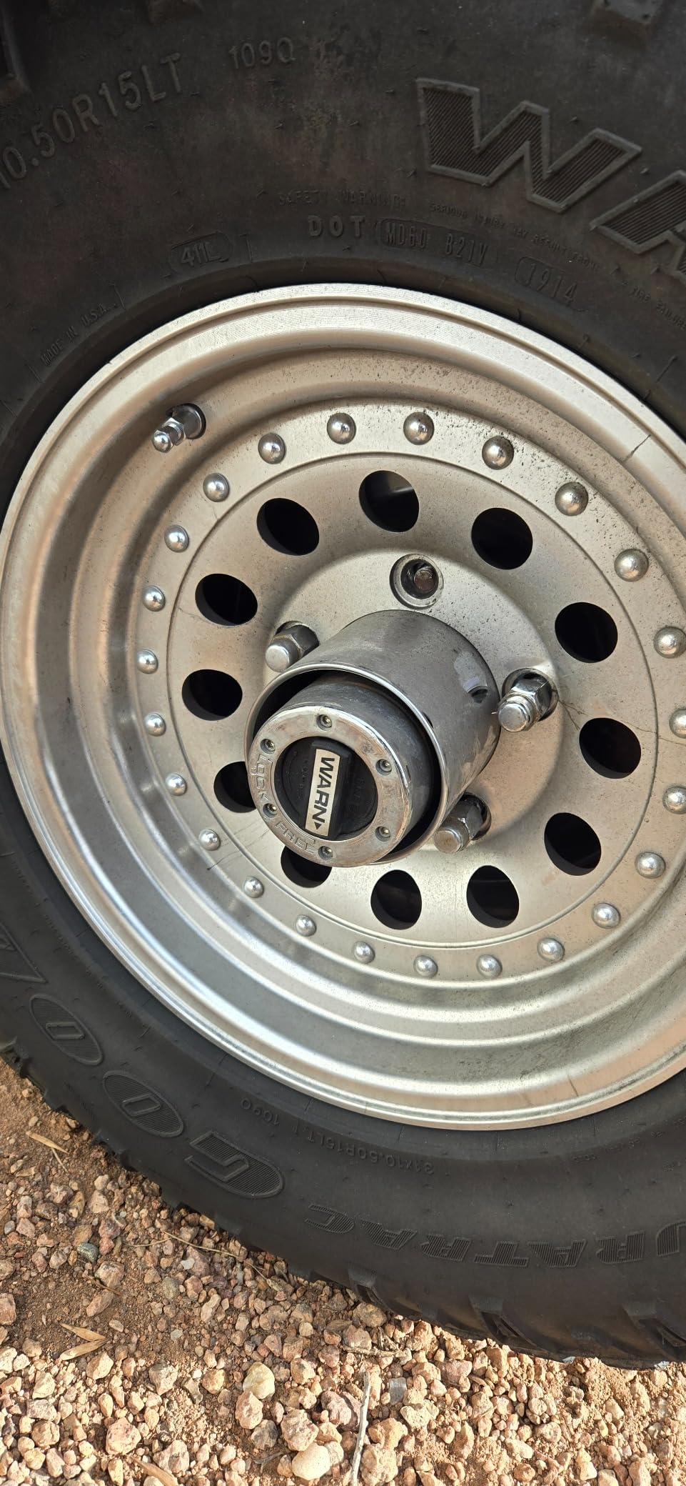 American Racing AR62 OUTLAW II 16X7 8X6.5 3.69 -8mm MACHINED - AR626782 customer photo 2