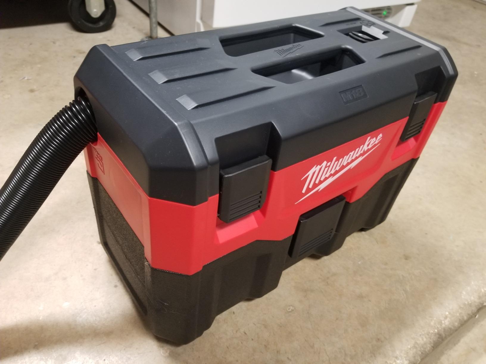 Milwaukee 0880-20 18-Volt Cordless Wet/Dry Vacuum, Red customer photo 1