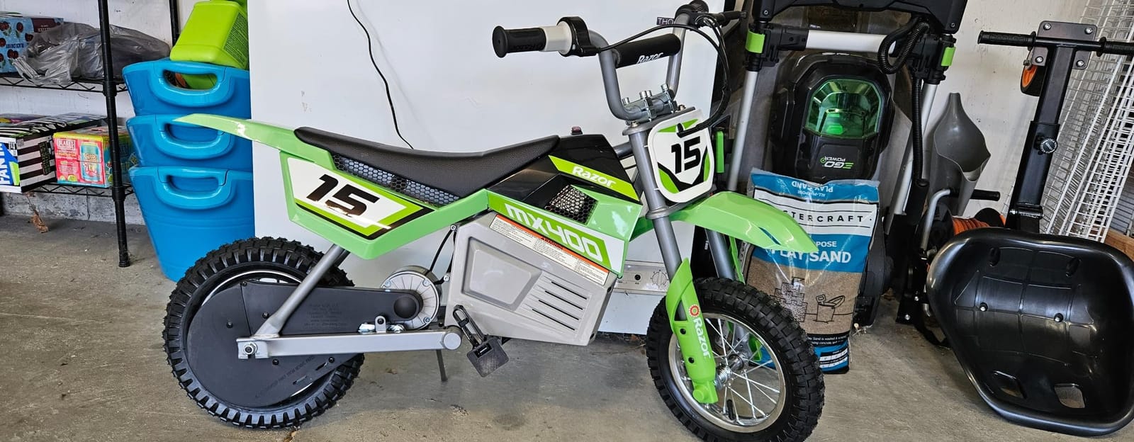 Razor MX400 Dirt Rocket Electric Bike for Kids Ages 8+, 140 Pounds Max Weight, Green - 24-Volt Battery, up to 14 Mph, 30-Minute High Speed Ride Time, Twist-Grip Throttle, 12-Inch Pneumatic Tires customer photo 1
