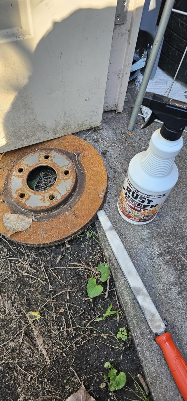 Rust Kutter - Stops Rust and Converts Rust Spots to Leave A Primed Surface Ready to Paint, Professional Rust Repair Manufactured in USA - Sprayer Included customer photo 2
