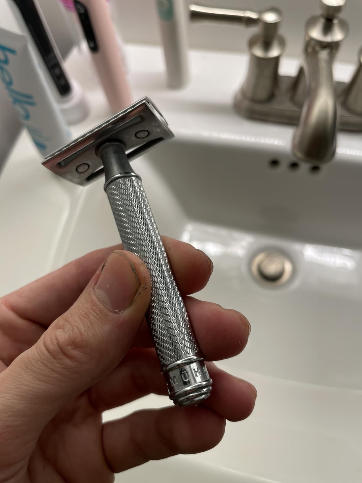 MÜHLE TRADITIONAL R89 Double Edge Safety Razor (Closed Comb) | Perfect for Everyday Use | Barbershop Quality Close Smooth Shave | Luxury Razor for Men customer photo 1