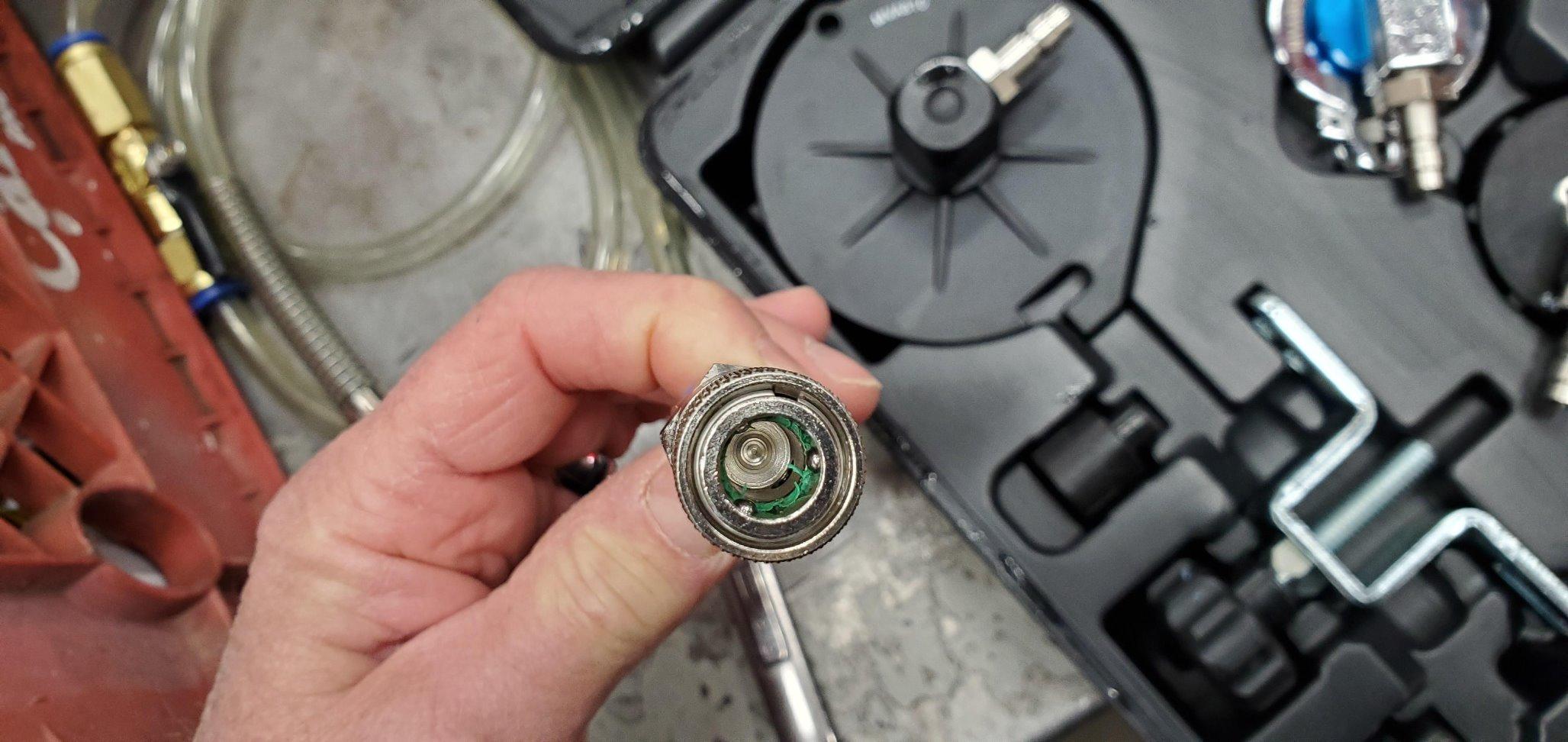 Mityvac MV6840 Hydraulic Brake and Clutch Pressure Bleeding System, Includes Seven (7) Master Cylinder Adapters, 1.2 Gallon Reservoir, Quick-Change Connections Pressure Relief Valve, Storage Case customer photo 1