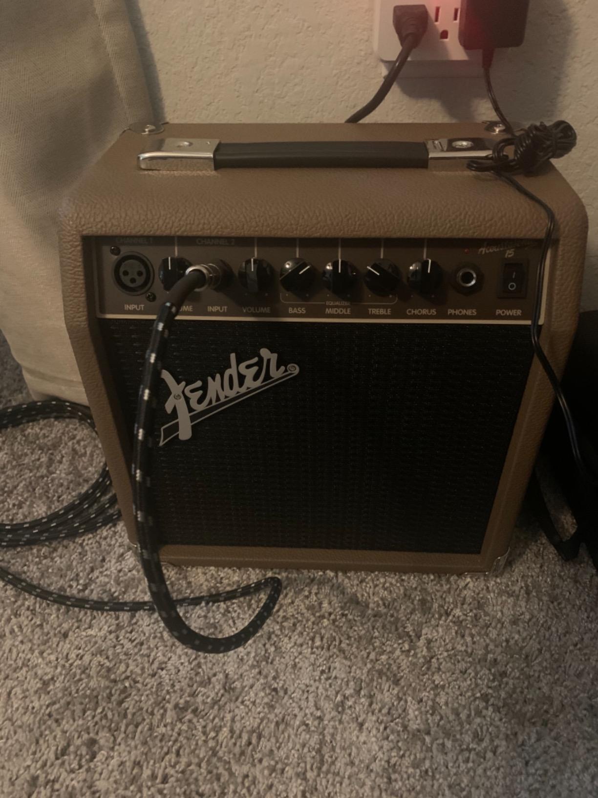 Fender Acoustasonic 15 Acoustic Guitar Amplifier, 15W Portable Combo Amp | Portable combo amp, mic & instrument channels, chorus effect, singer-songwriter, small gigs, 2-year warranty customer photo 1