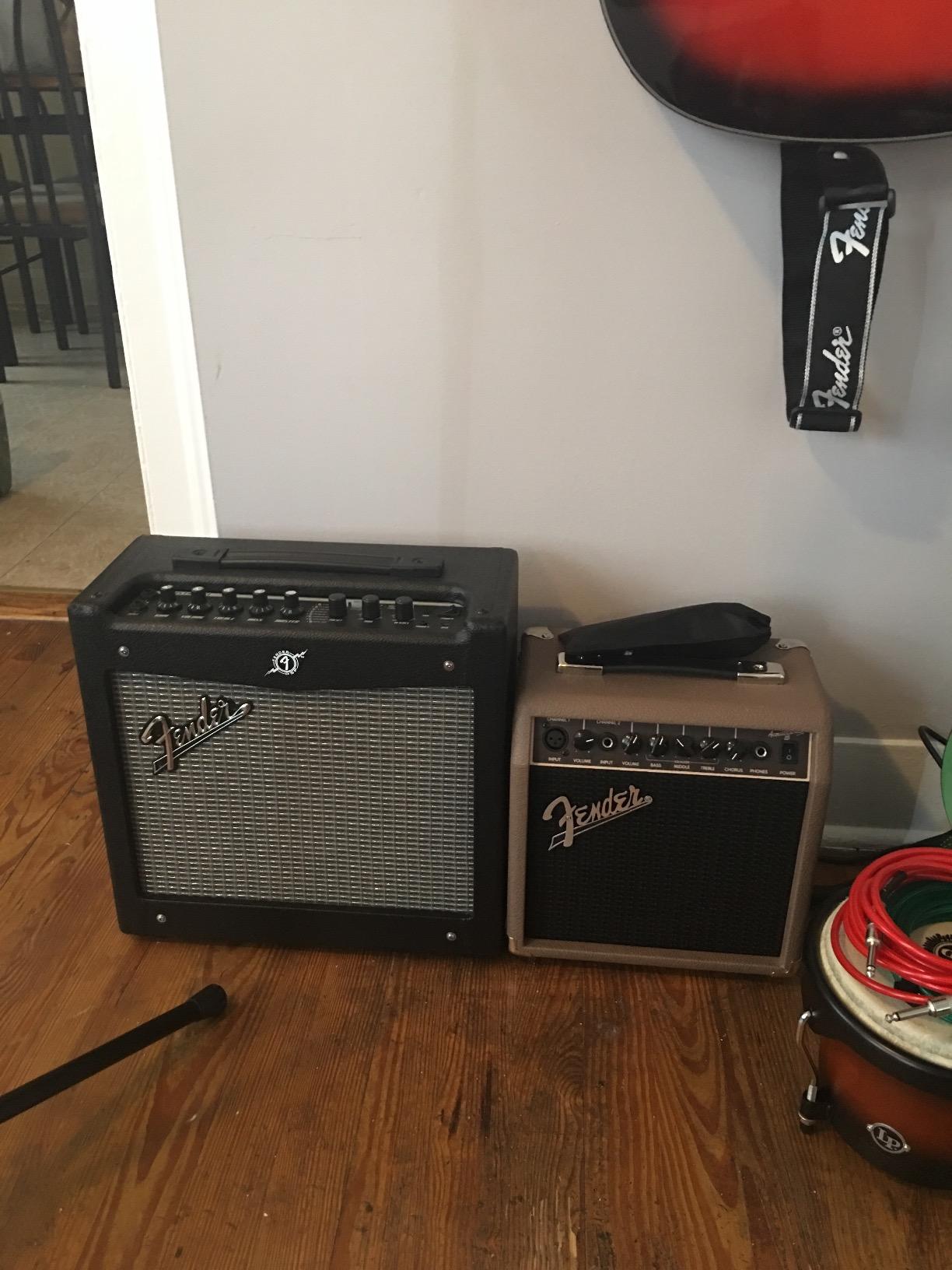Fender Acoustasonic 15 Acoustic Guitar Amplifier, 15W Portable Combo Amp | Portable combo amp, mic & instrument channels, chorus effect, singer-songwriter, small gigs, 2-year warranty customer photo 2