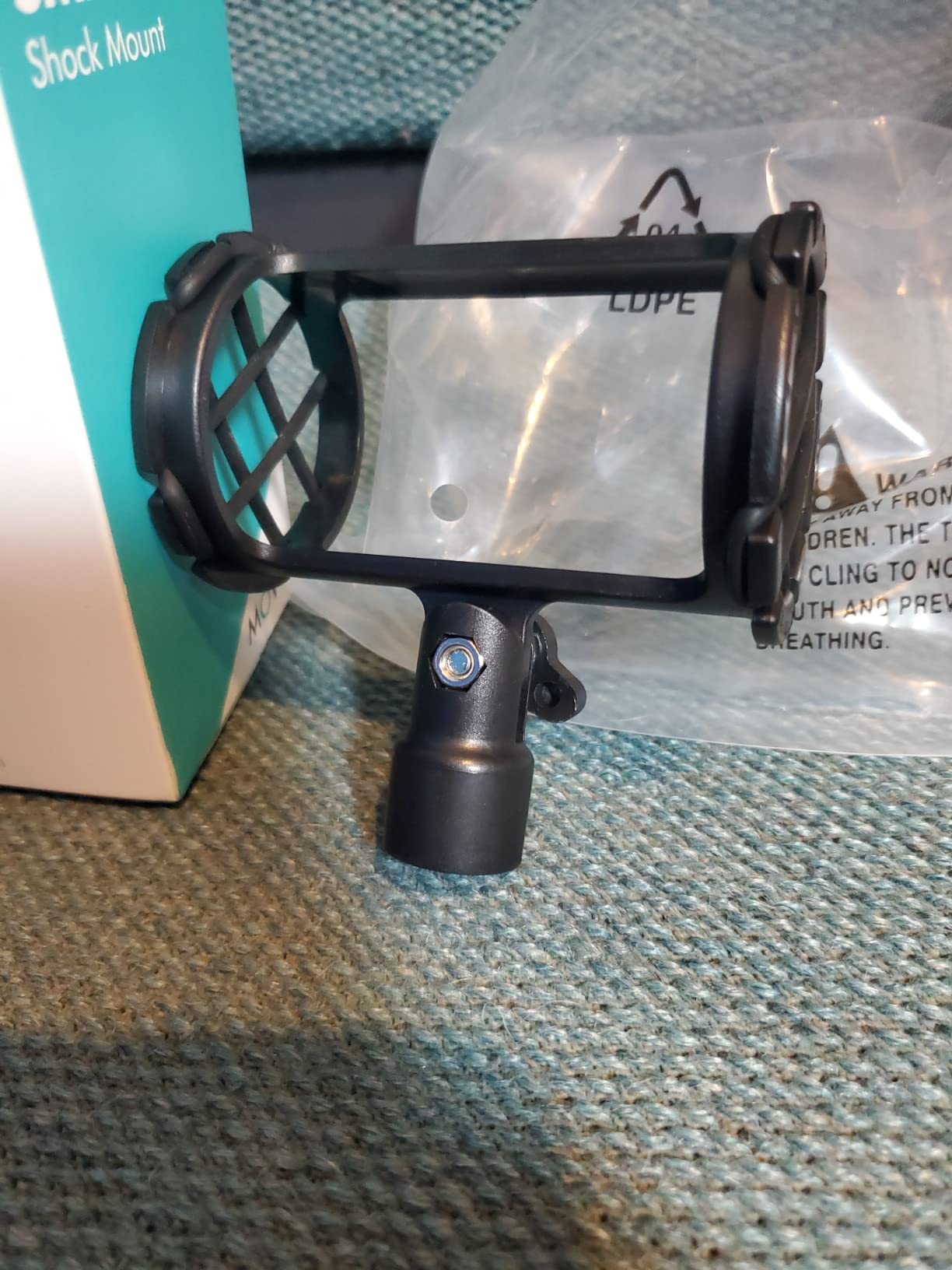 Movo SMM1 Microphone Shock Mount with Camera Cold Shoe for Shotgun Microphones 19-25mm in Diameter (Including Rode NTG-1, NTG-2, Sennheiser MKE-600) customer photo 1
