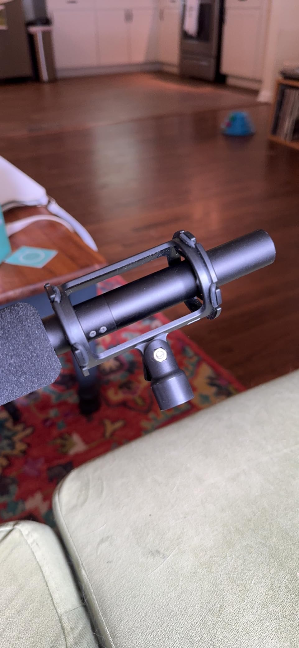 Movo SMM1 Microphone Shock Mount with Camera Cold Shoe for Shotgun Microphones 19-25mm in Diameter (Including Rode NTG-1, NTG-2, Sennheiser MKE-600) customer photo 2