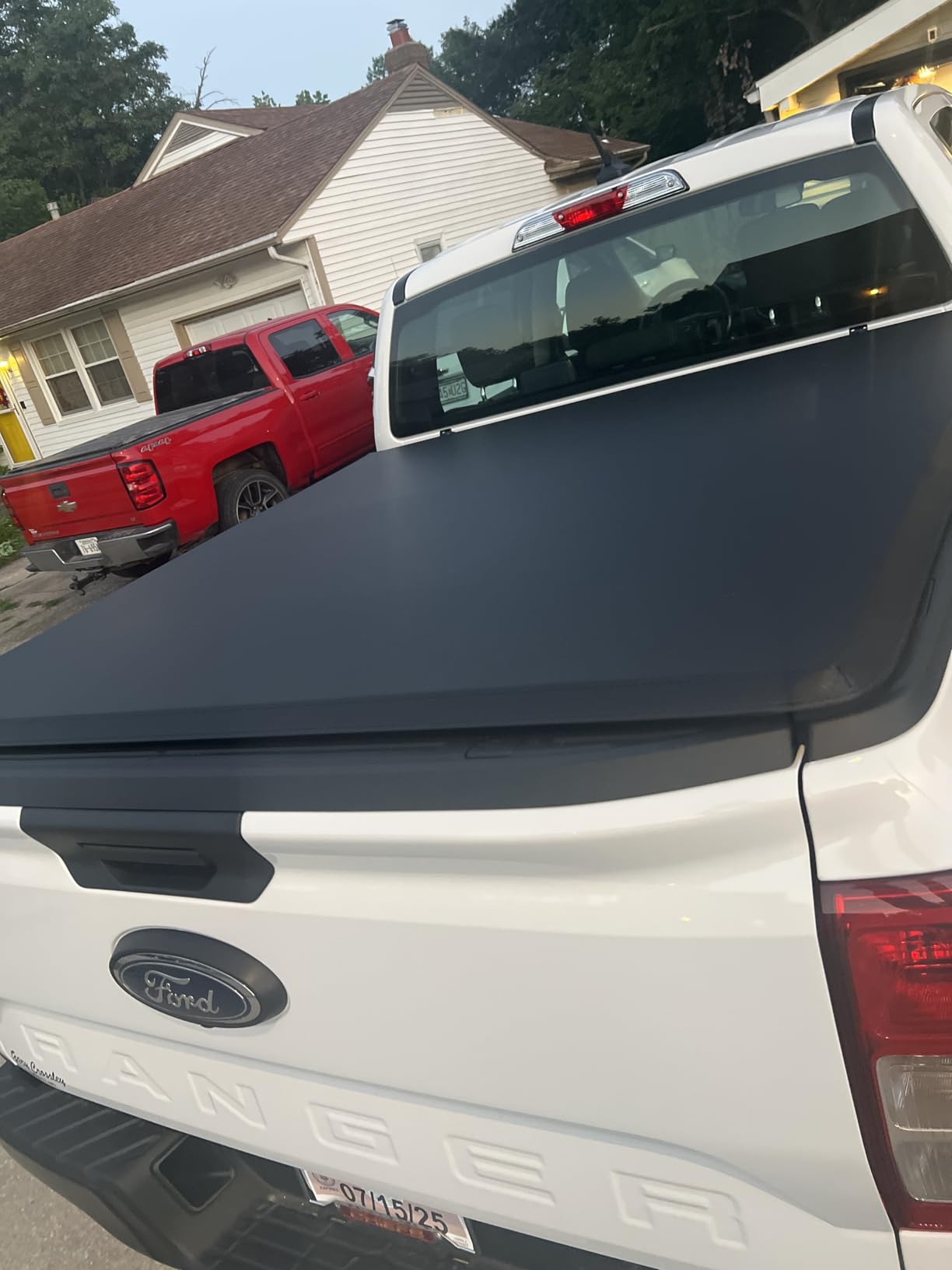 Tyger Auto T3 Soft Tri-fold Truck Bed Tonneau Cover Compatible with 1982-2013 Ford Ranger; 1994-2010 Mazda B-Series | Fleetside 6' Bed | TG-BC3F1022 | Vinyl customer photo 2