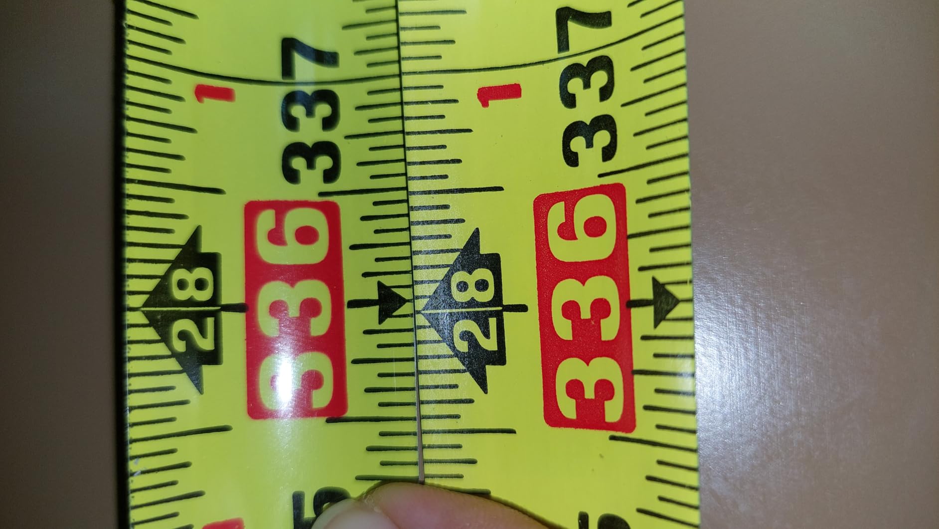 FatMax Classic Tape Measure, 1-1/4 in W x 35 ft L, SAE, Black/Yellow Case customer photo 1
