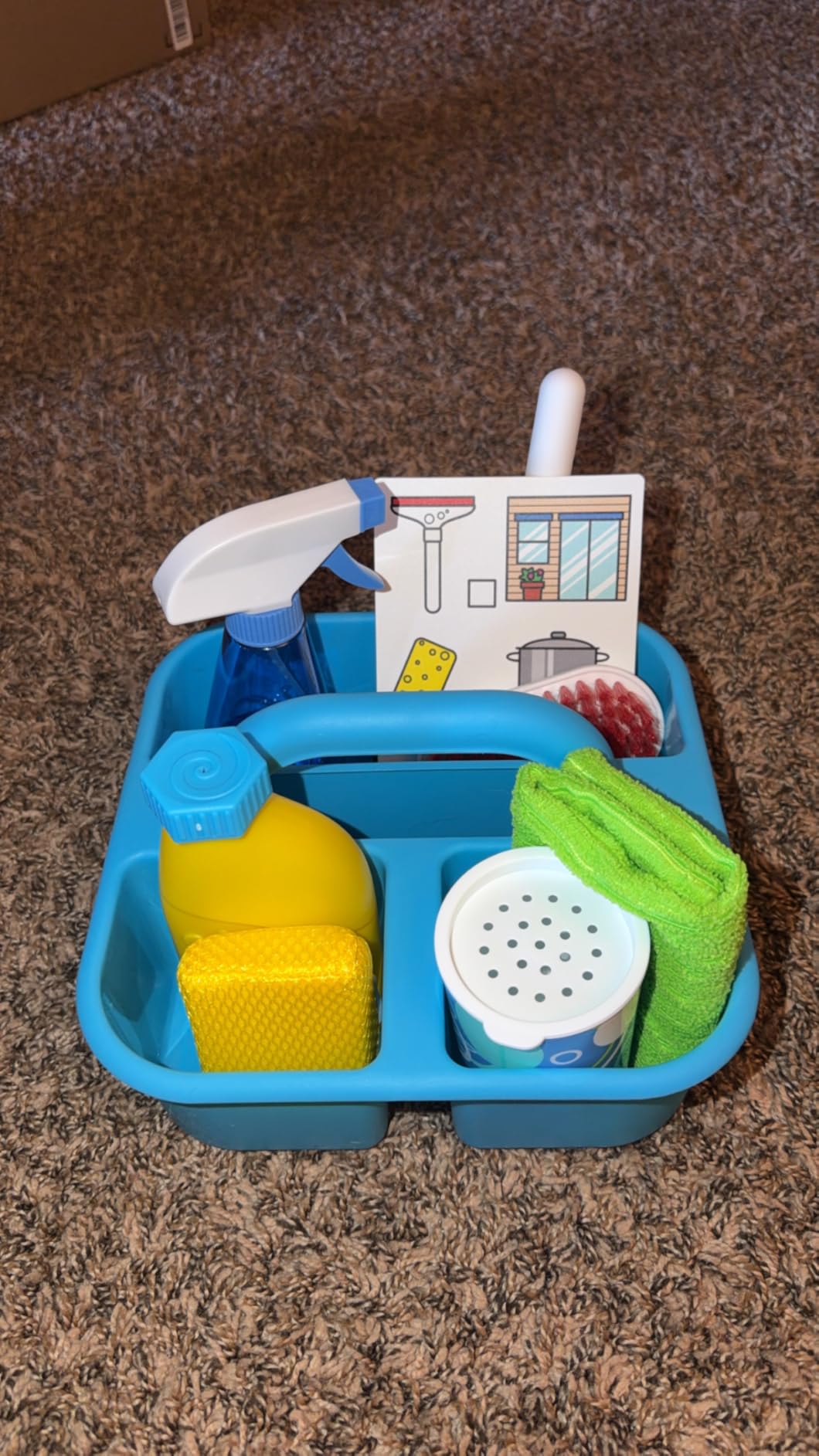 Melissa & Doug Spray, Squirt & Squeegee Play Set - Pretend Play Cleaning Set customer photo 1